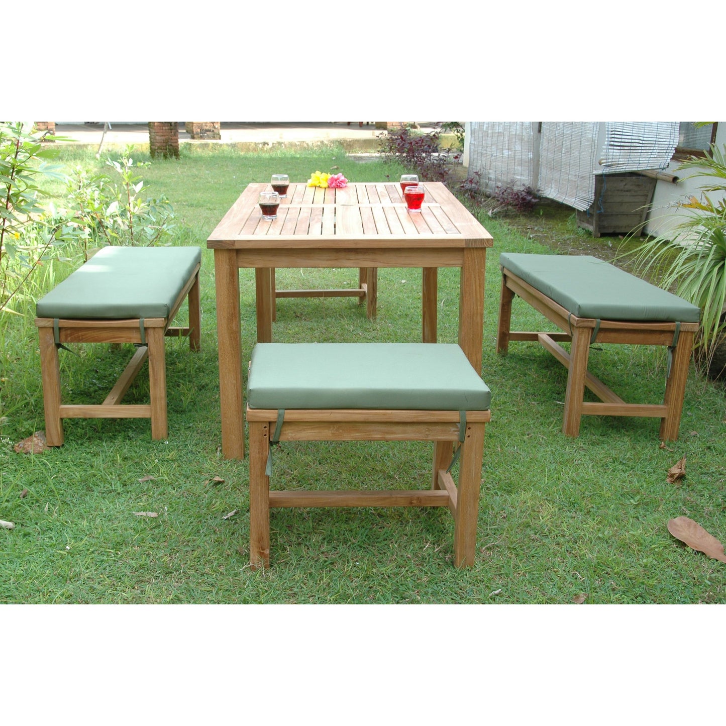 The Montage Madison 5-Pieces Dining Set