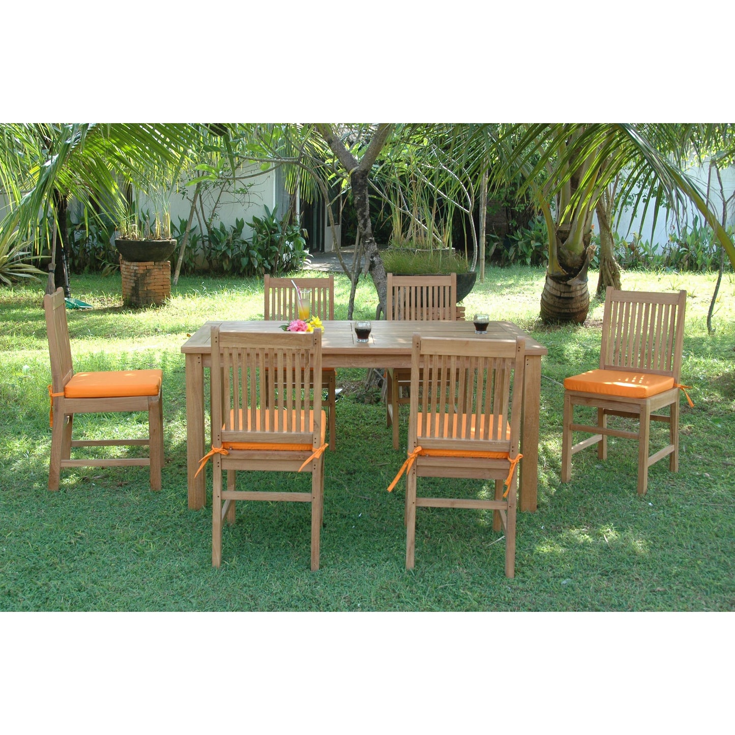 The Montage Saratoga 7-Pieces Dining Set